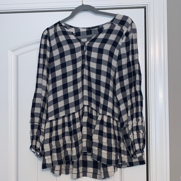 American Eagle Outfitters Tops - American Eagle Navy and White Checkered Blouse